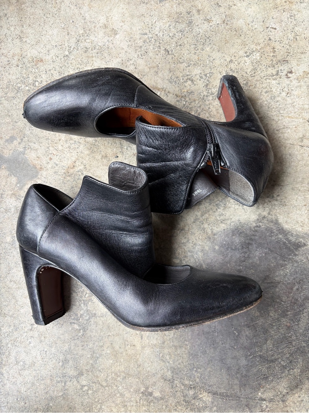 Chie Mihara Cutout Leather Boots 3” Heel Womens Shoe 

l